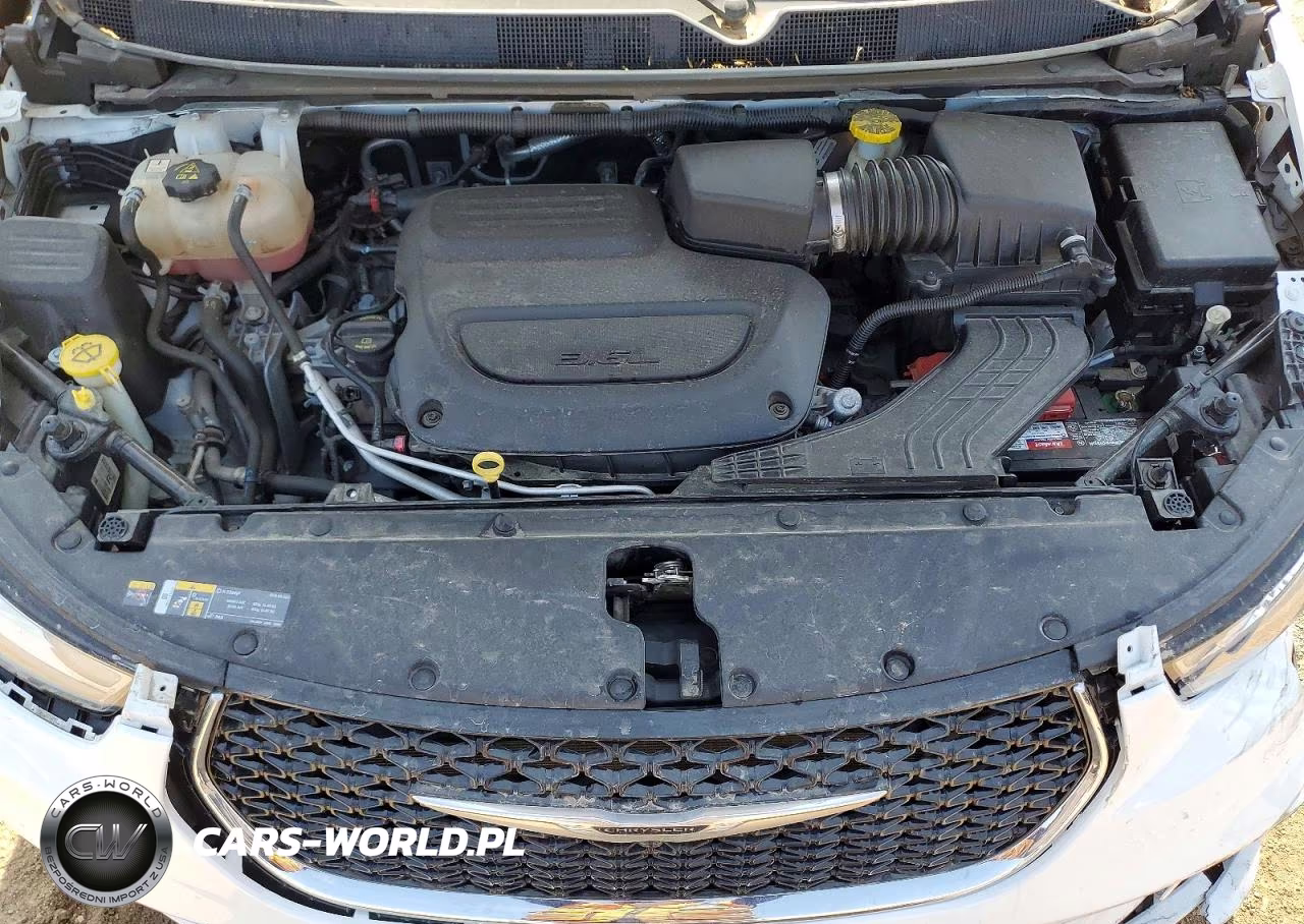 2023 Chrysler Pacifica Touring L VIN:2C4RC1BG5PR553208 - 12