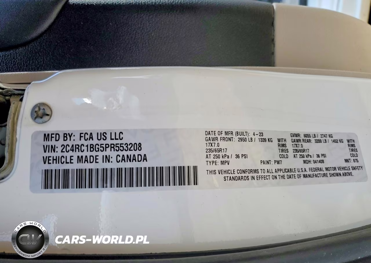 2023 Chrysler Pacifica Touring L VIN:2C4RC1BG5PR553208 - 13