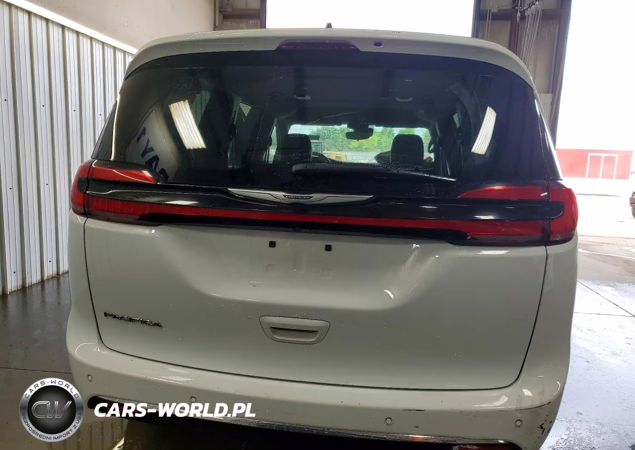 2023 Chrysler Pacifica Touring L VIN:2C4RC1BG5PR553208 - 6