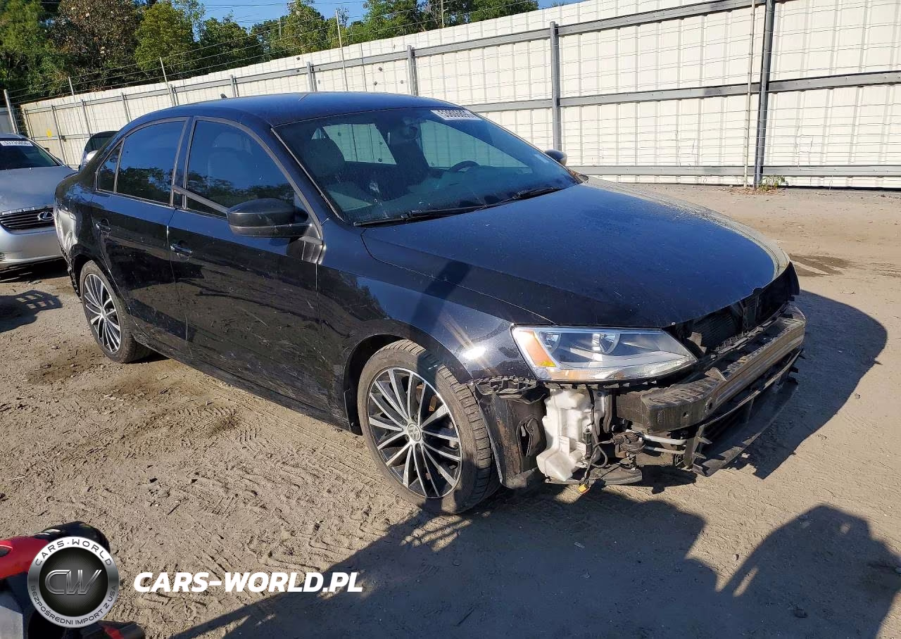 2016 Volkswagen Jetta Sport VIN:3VWD17AJ0GM292851 - 4
