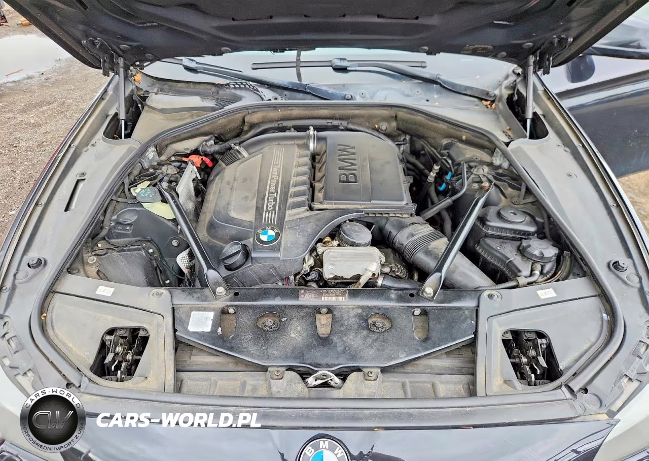 2012 BMW 535 Xi VIN:WBAFU7C58CDU63285 - 11