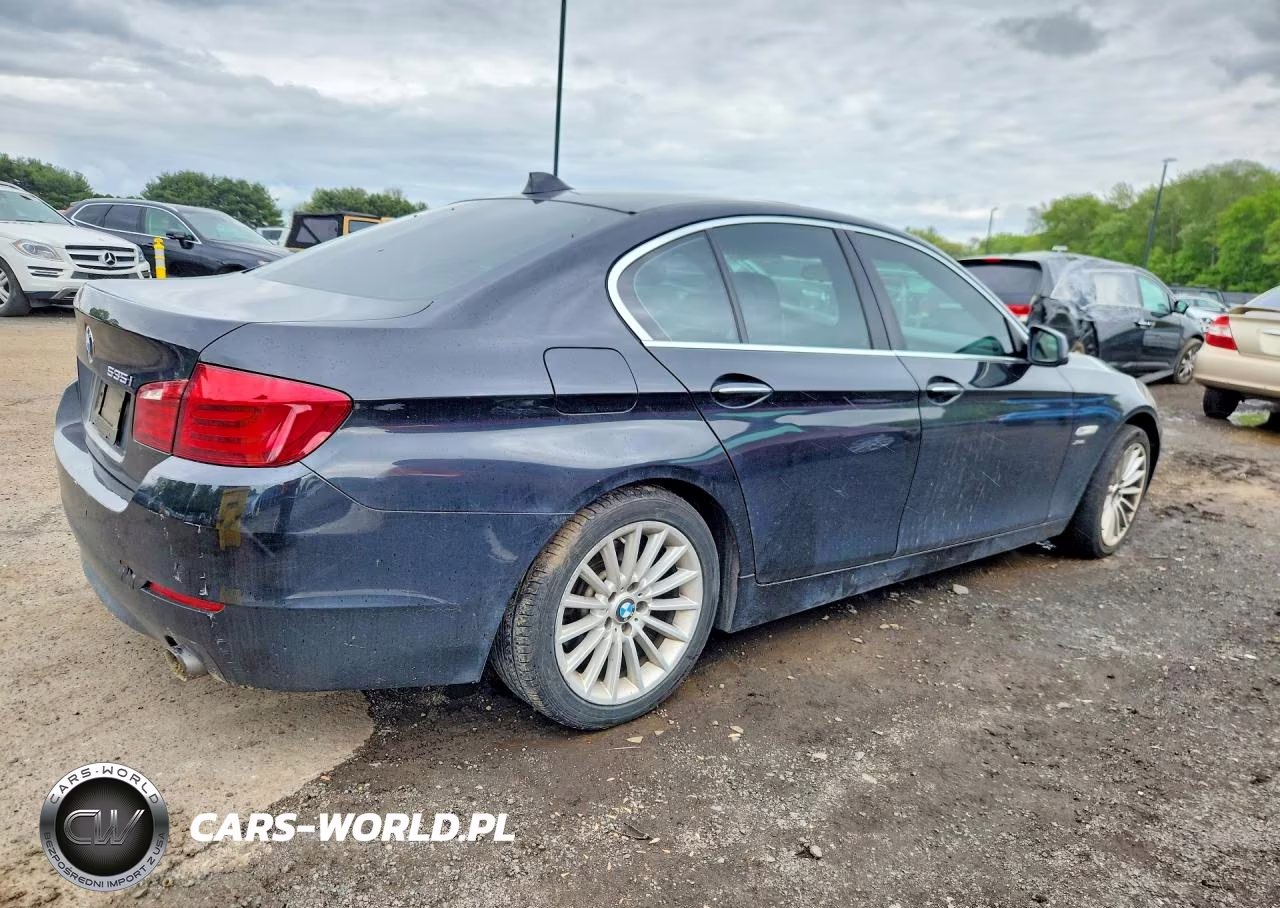 2012 BMW 535 Xi VIN:WBAFU7C58CDU63285 - 3