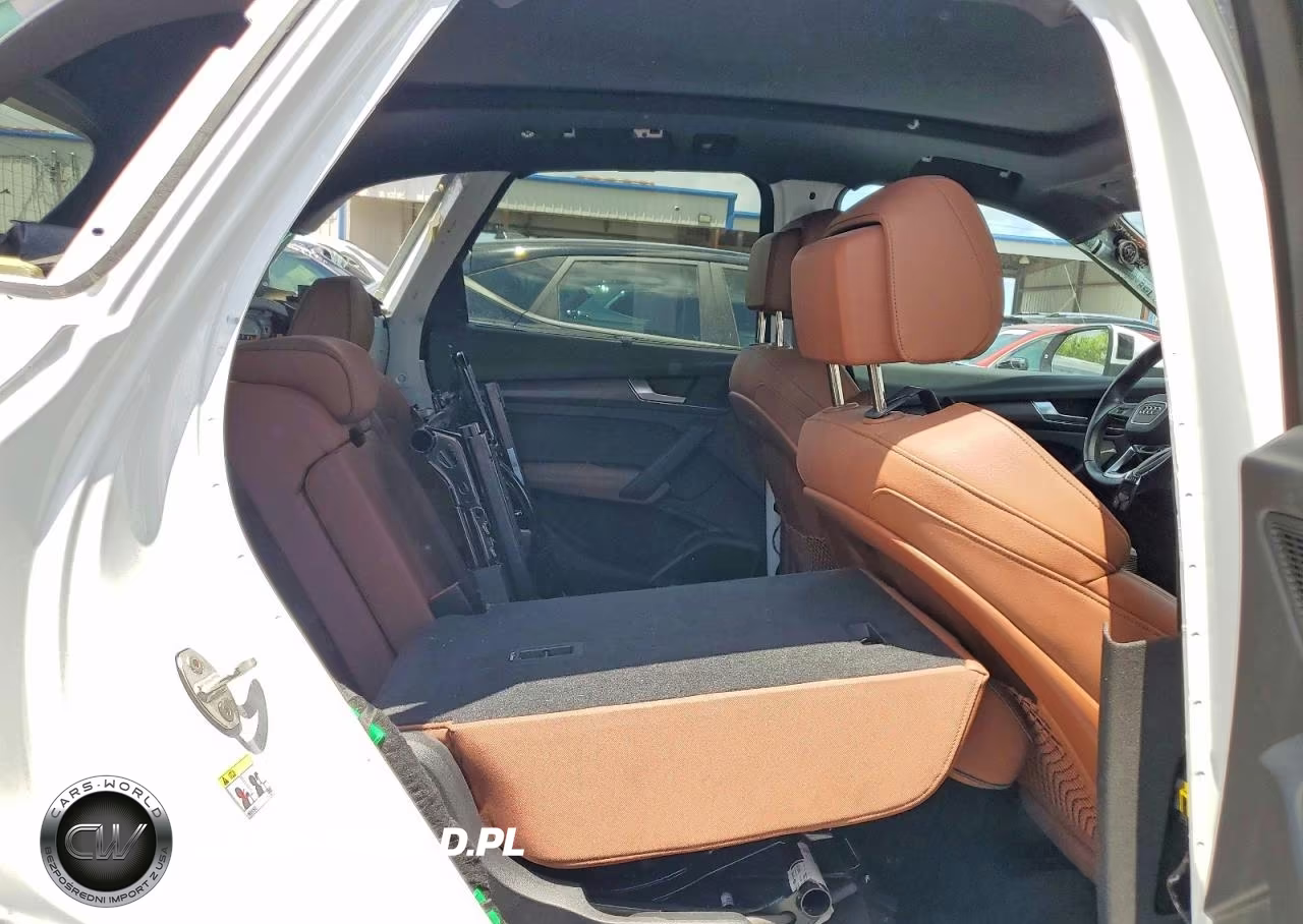 2023 Audi Q5 E Premium Plus 55 VIN:WA1E2AFY1P2067945 - 11