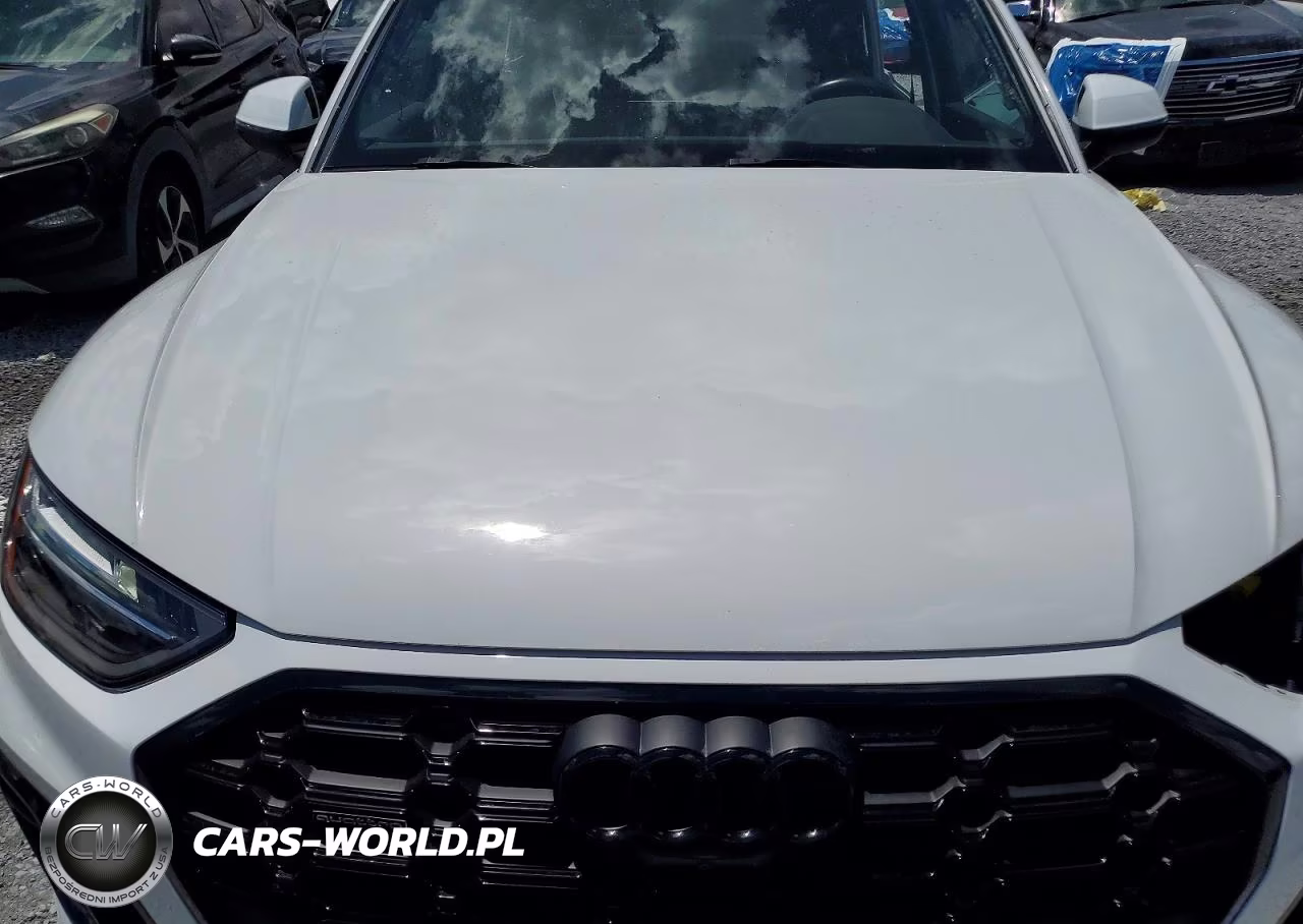 2023 Audi Q5 E Premium Plus 55 VIN:WA1E2AFY1P2067945 - 12