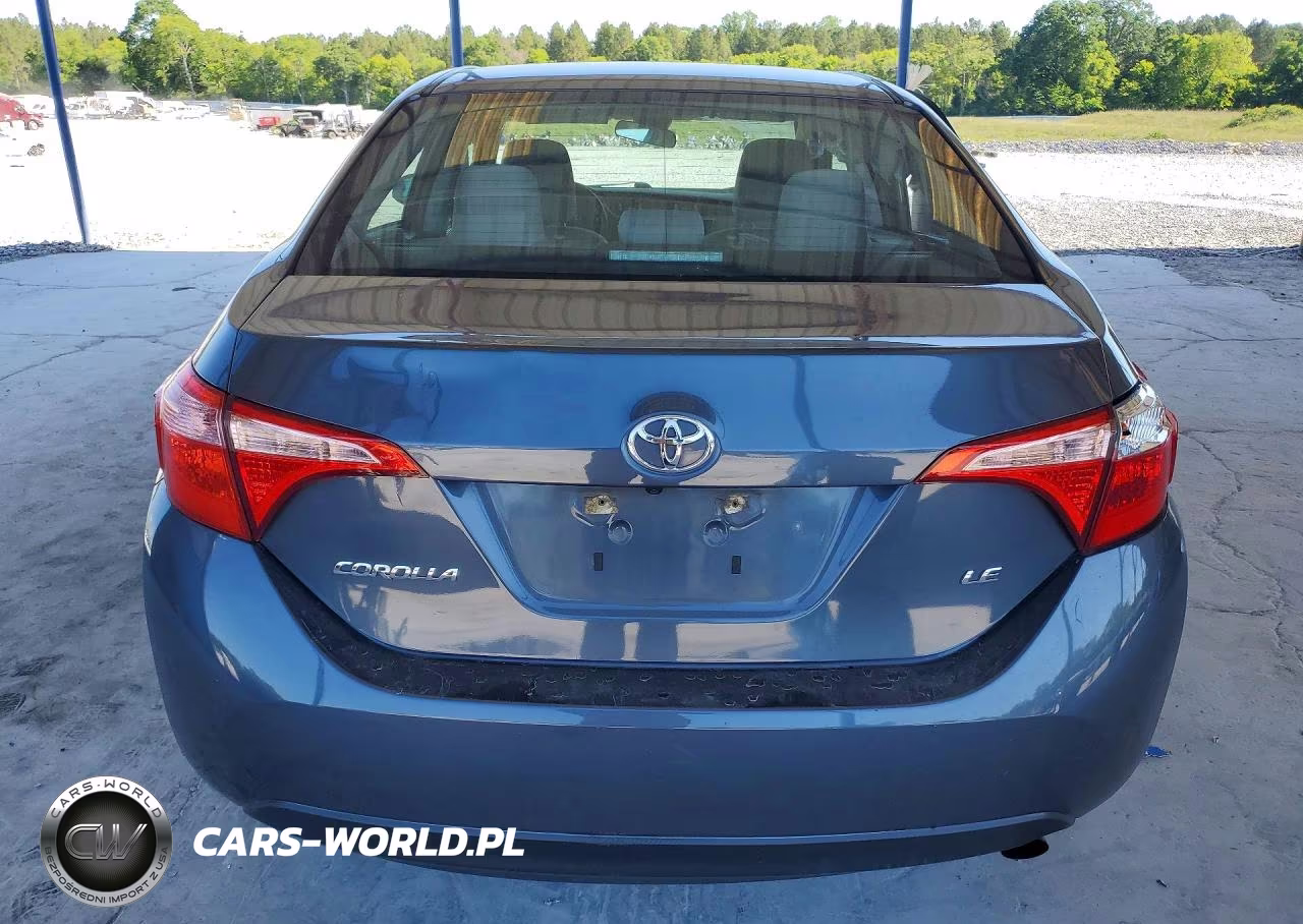2018 Toyota Corolla Le VIN:5YFBURHE2JP851886 - 6