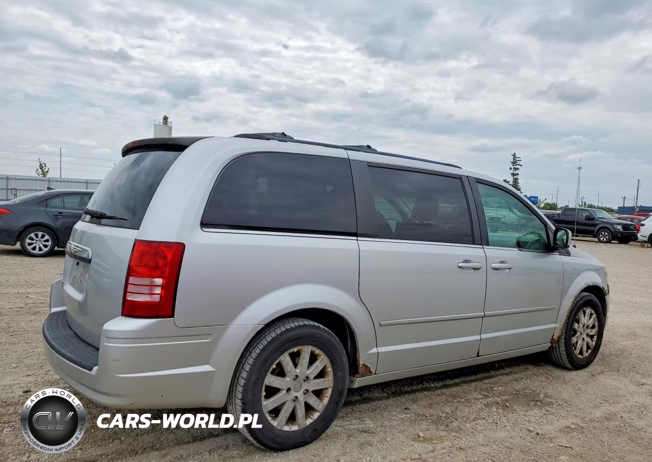 2008 Chrysler Town & Country Touring VIN:2A8HR54P08R661888 - 3