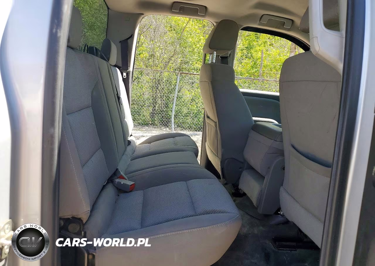2017 Chevrolet Silverado K3500 VIN:1GC2KYEG2HZ244327 - 10
