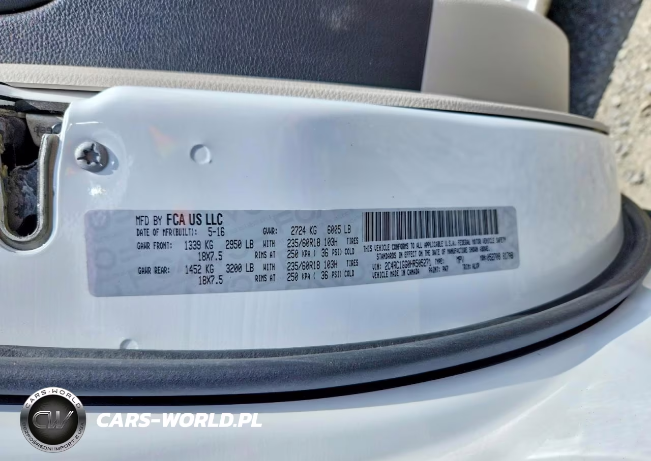 2017 Chrysler Pacifica Limited VIN:2C4RC1GG0HR505271 - 13