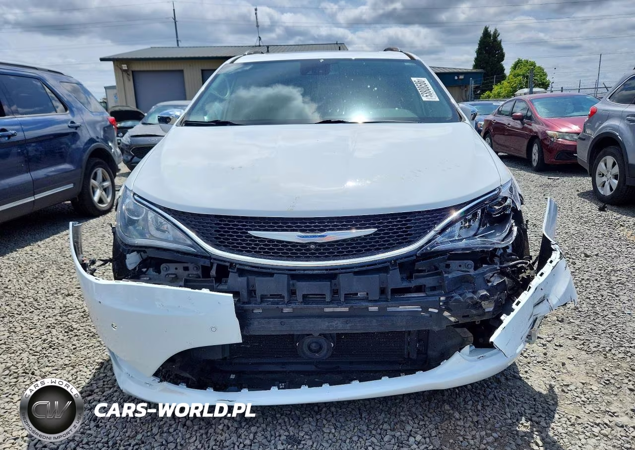 2017 Chrysler Pacifica Limited VIN:2C4RC1GG0HR505271 - 5