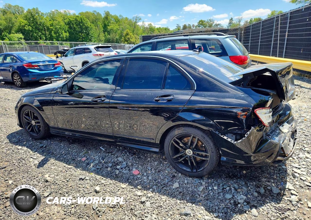 2012 Mercedes-Benz C 300 4Matic VIN:WDDGF8BB0CA722356 - 2