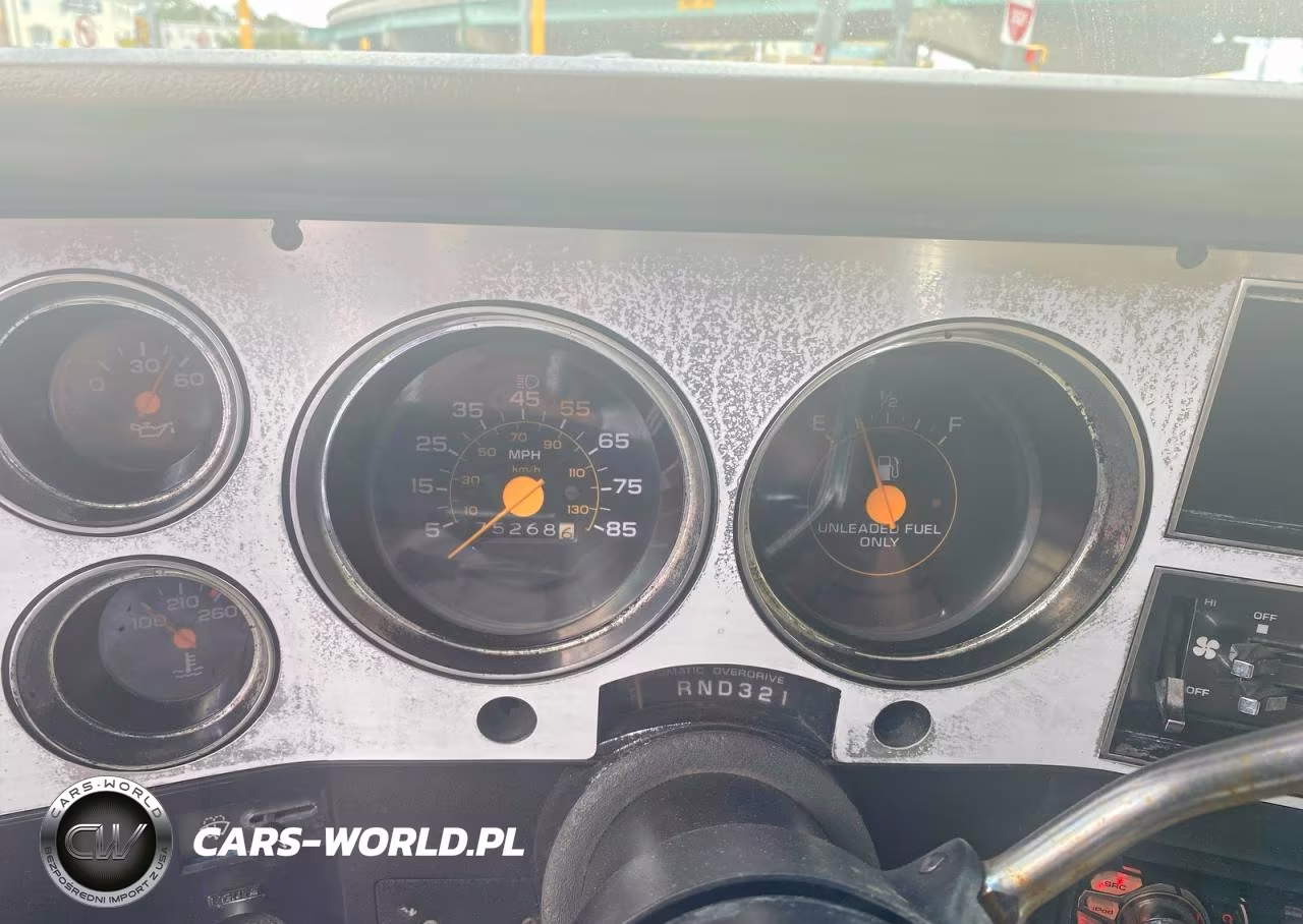 1983 GMC Jimmy K1500 VIN:1G5EK18H0DF52892 - 8
