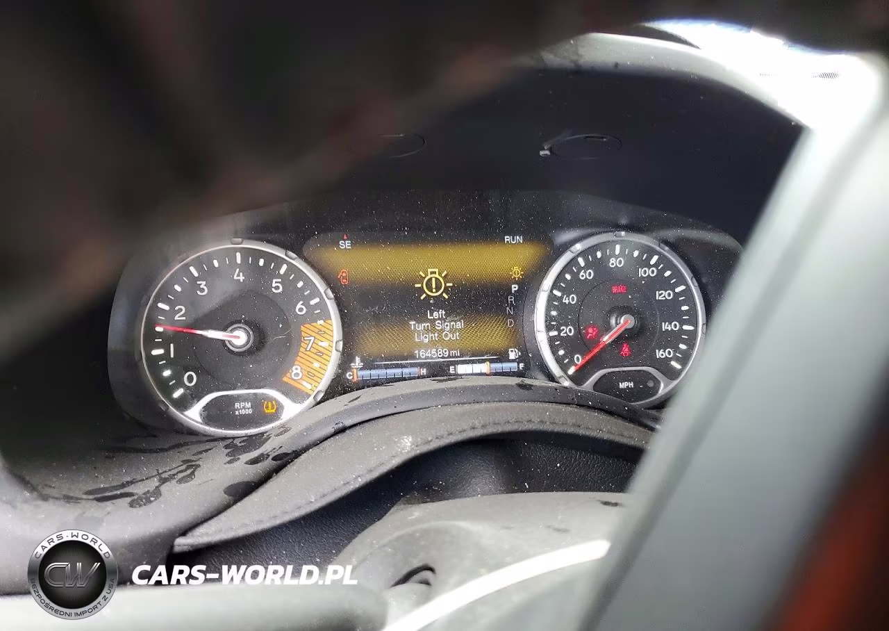 2021 Jeep Renegade Latitude VIN:ZACNJDBB5MPM57313 - 9