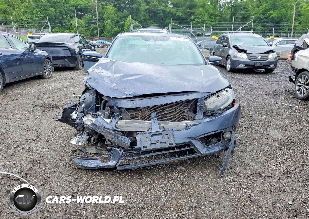 2018 Honda Civic Touring VIN:JHMFC1F96JX021973 - 5