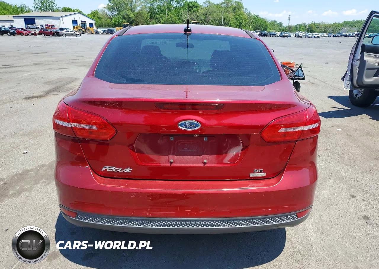 2016 Ford Focus Se VIN:1FADP3FE4GL228132 - 6