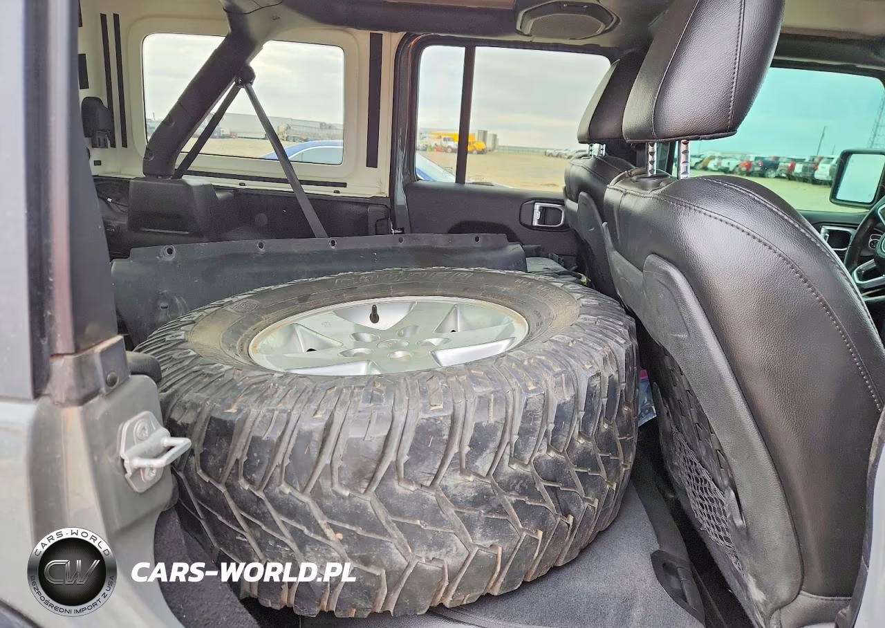 2020 Jeep Wrangler Unlimited Rubicon VIN:1C4HJXFN3LW188493 - 10