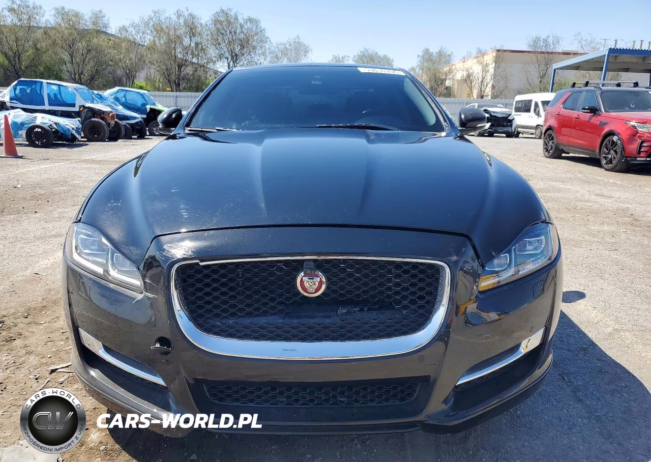 2017 Jaguar Xj VIN:SAJWA1C78H8W08420 - 5