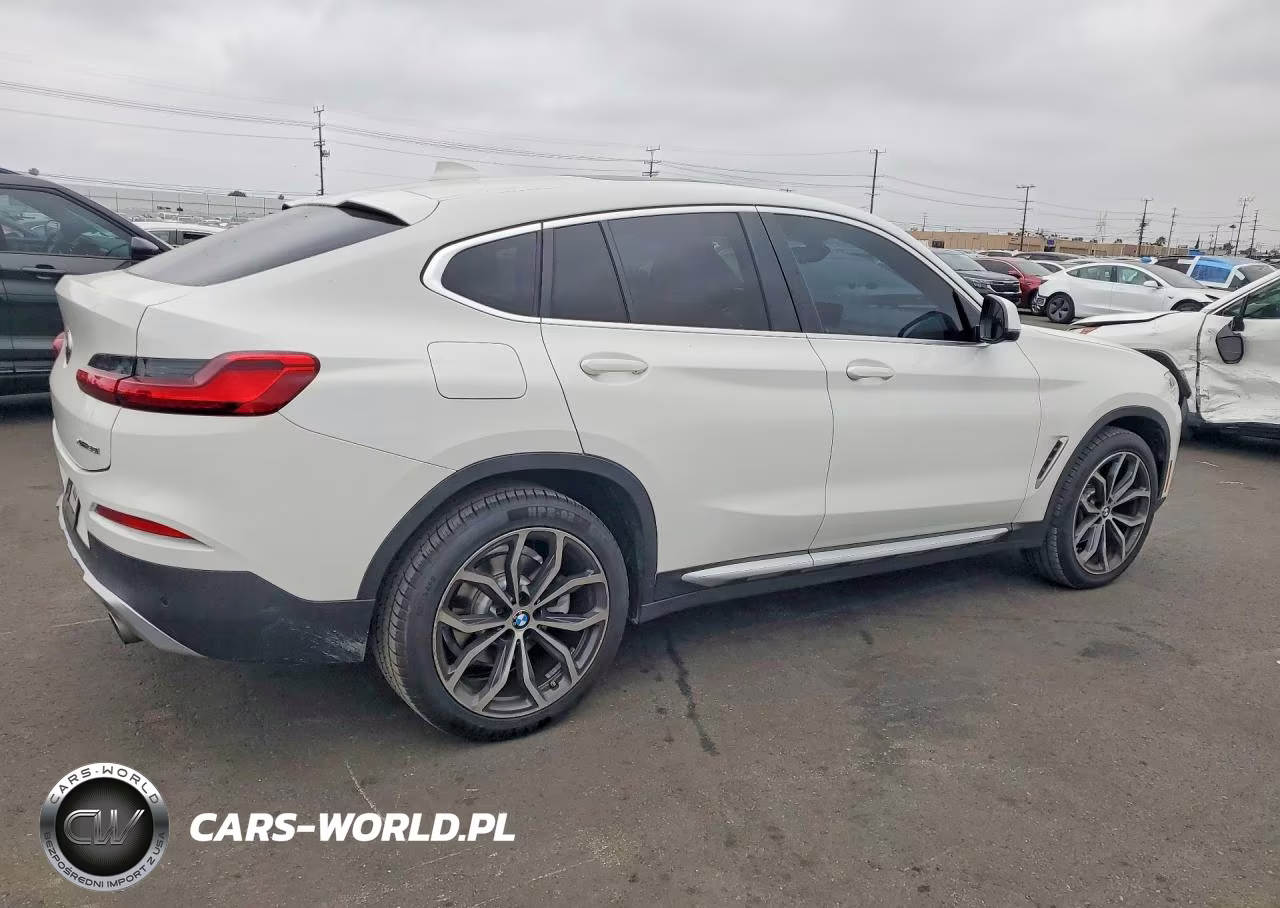 2020 BMW X4 xDrive30I VIN:5UX2V1C07LLE67724 - 3
