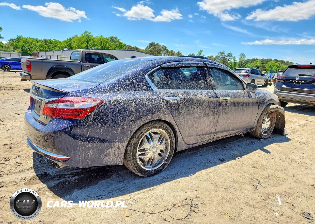 2017 Honda Accord Exl VIN:1HGCR3F00HA006660 - 3
