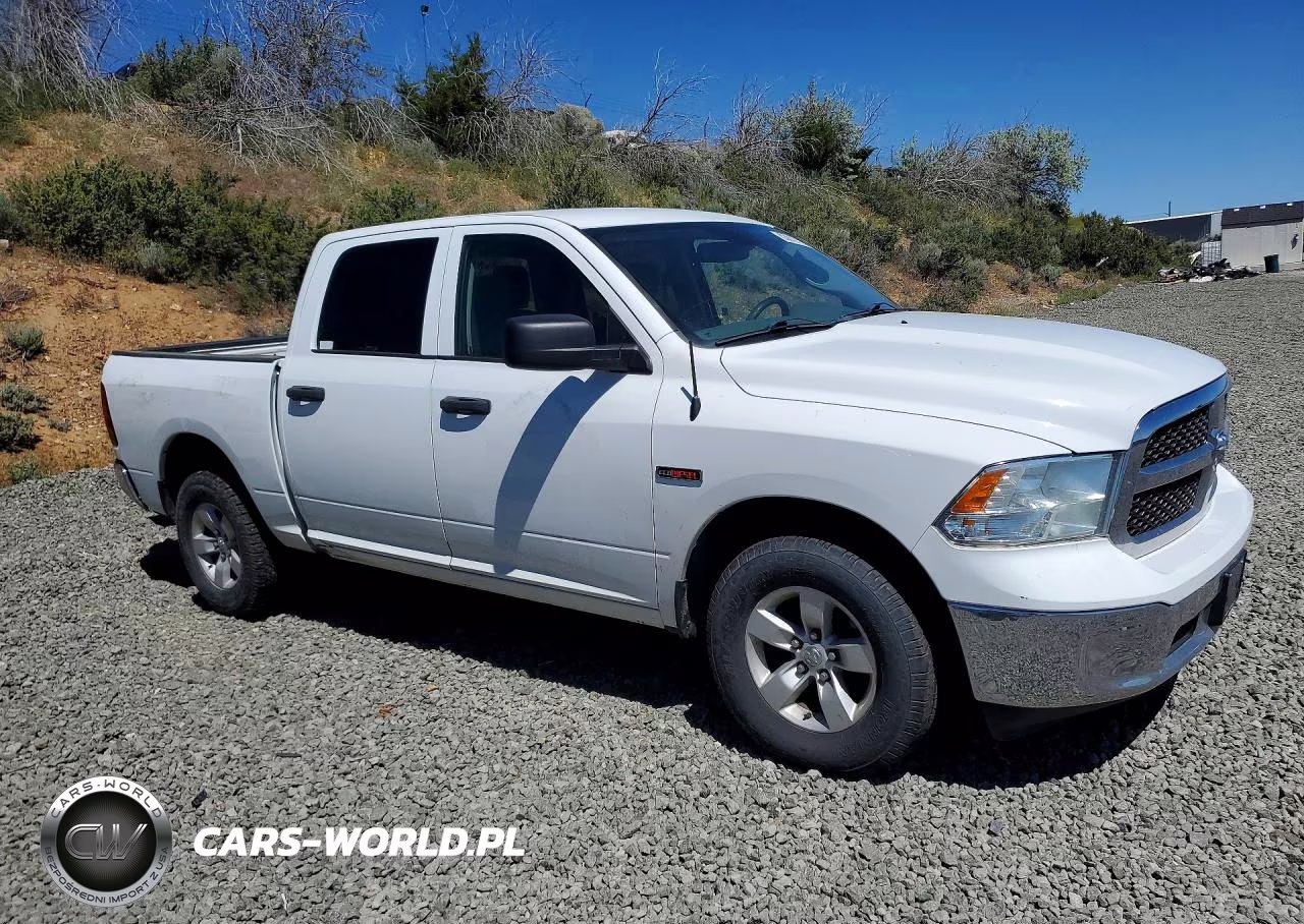 2019 Ram 1500 Classic Tradesman VIN:1C6RR7KM4KS726528 - 4