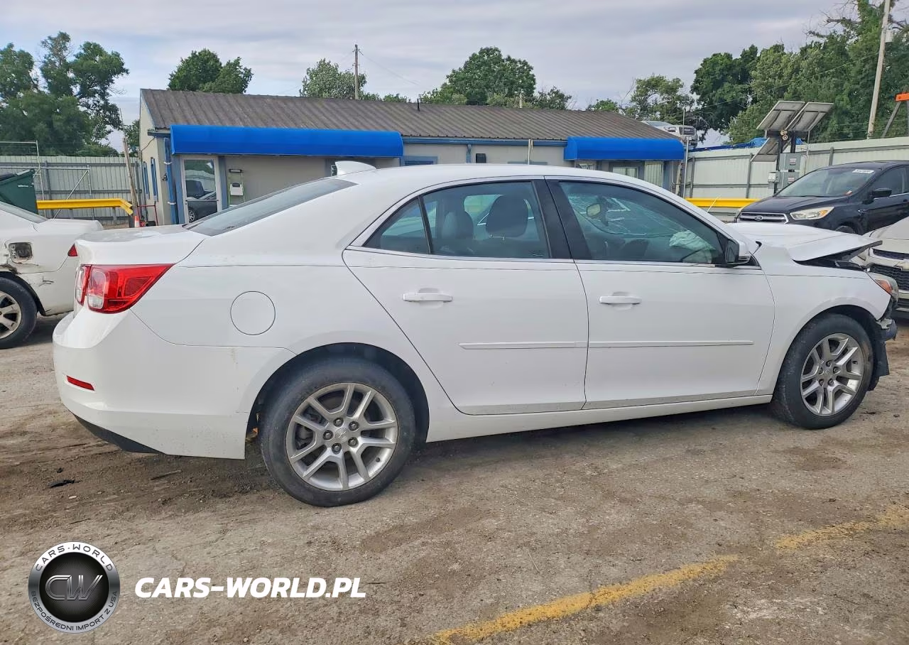 2015 Chevrolet Malibu 1Lt VIN:1G11C5SL4FF198127 - 3