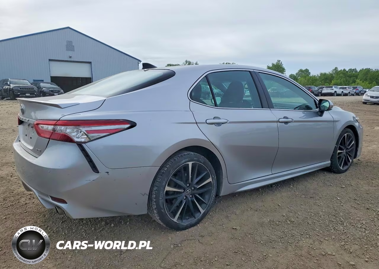 2018 Toyota Camry Xse V6 VIN:4T1BZ1HKXJU021244 - 3