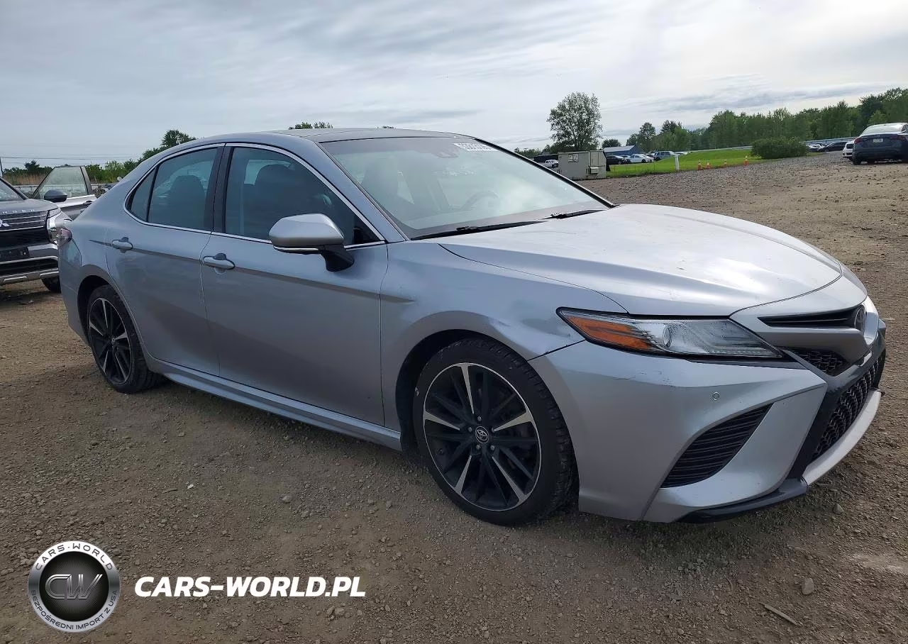 2018 Toyota Camry Xse V6 VIN:4T1BZ1HKXJU021244 - 4