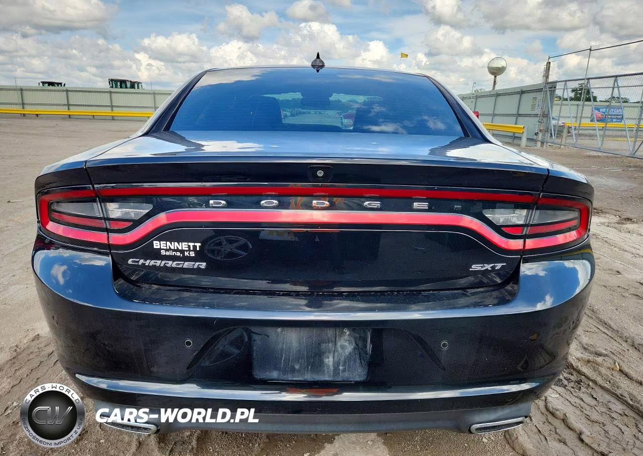 2018 Dodge Charger Sxt Plus VIN:2C3CDXHG6JH175933 - 6