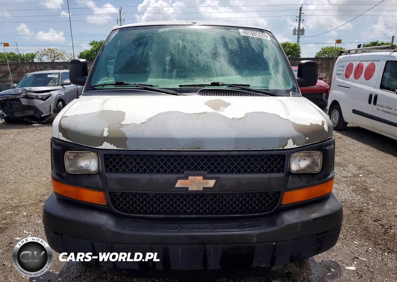 2010 Chevrolet Express 1500 Cargo Delivery Van VIN:1GCUGADX8A1171259 - 5