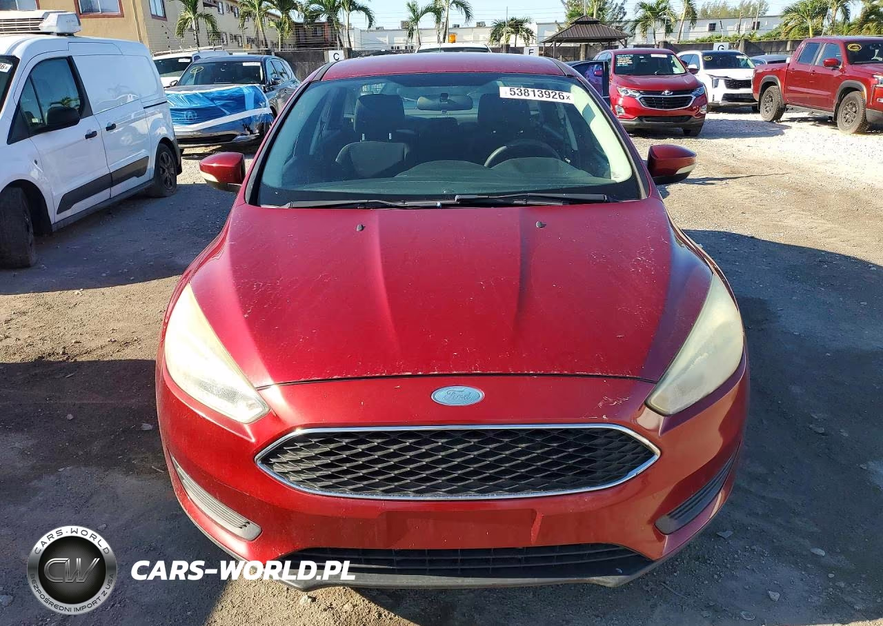 2015 Ford Focus Se VIN:1FADP3F28FL270842 - 5