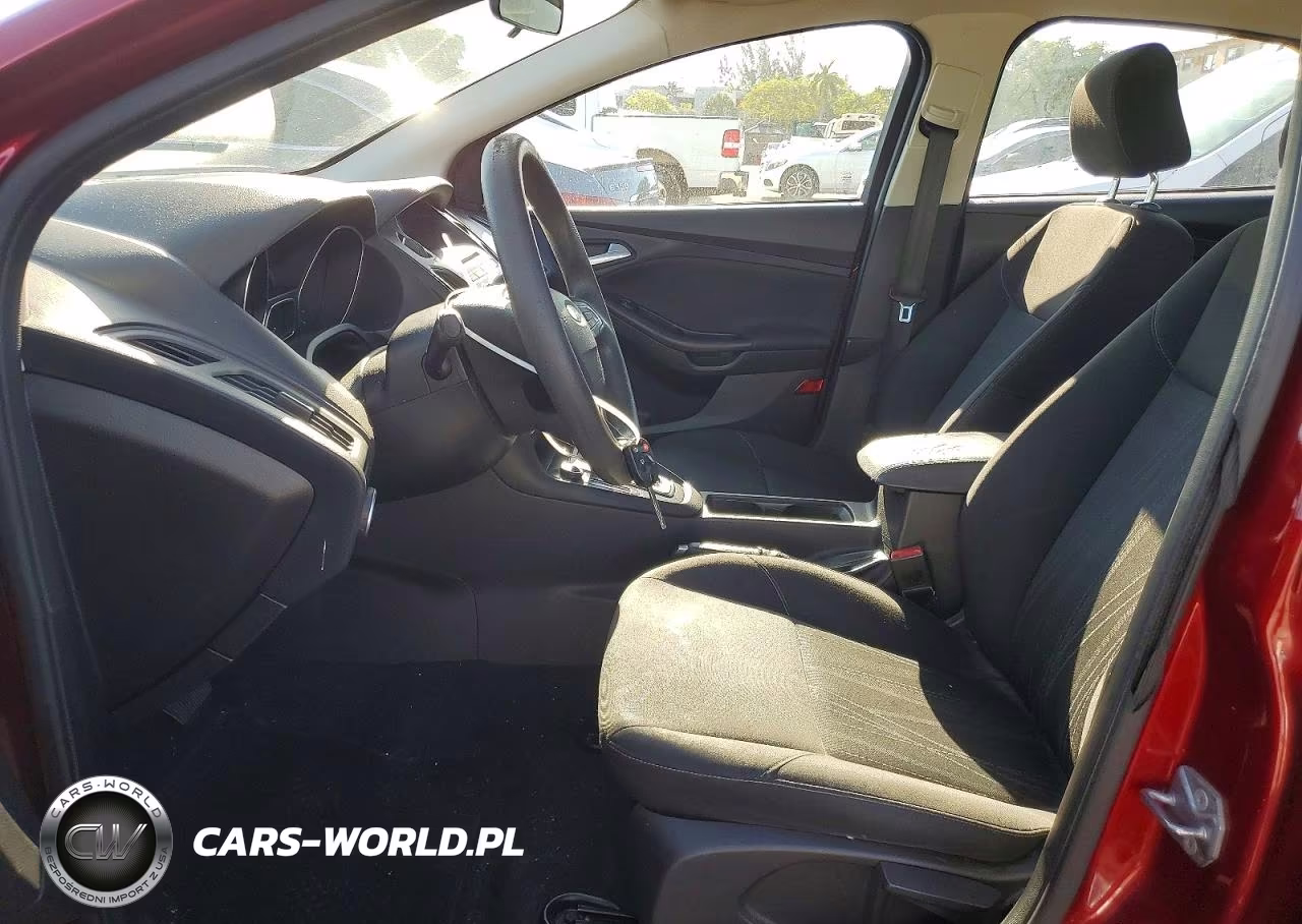 2015 Ford Focus Se VIN:1FADP3F28FL270842 - 7
