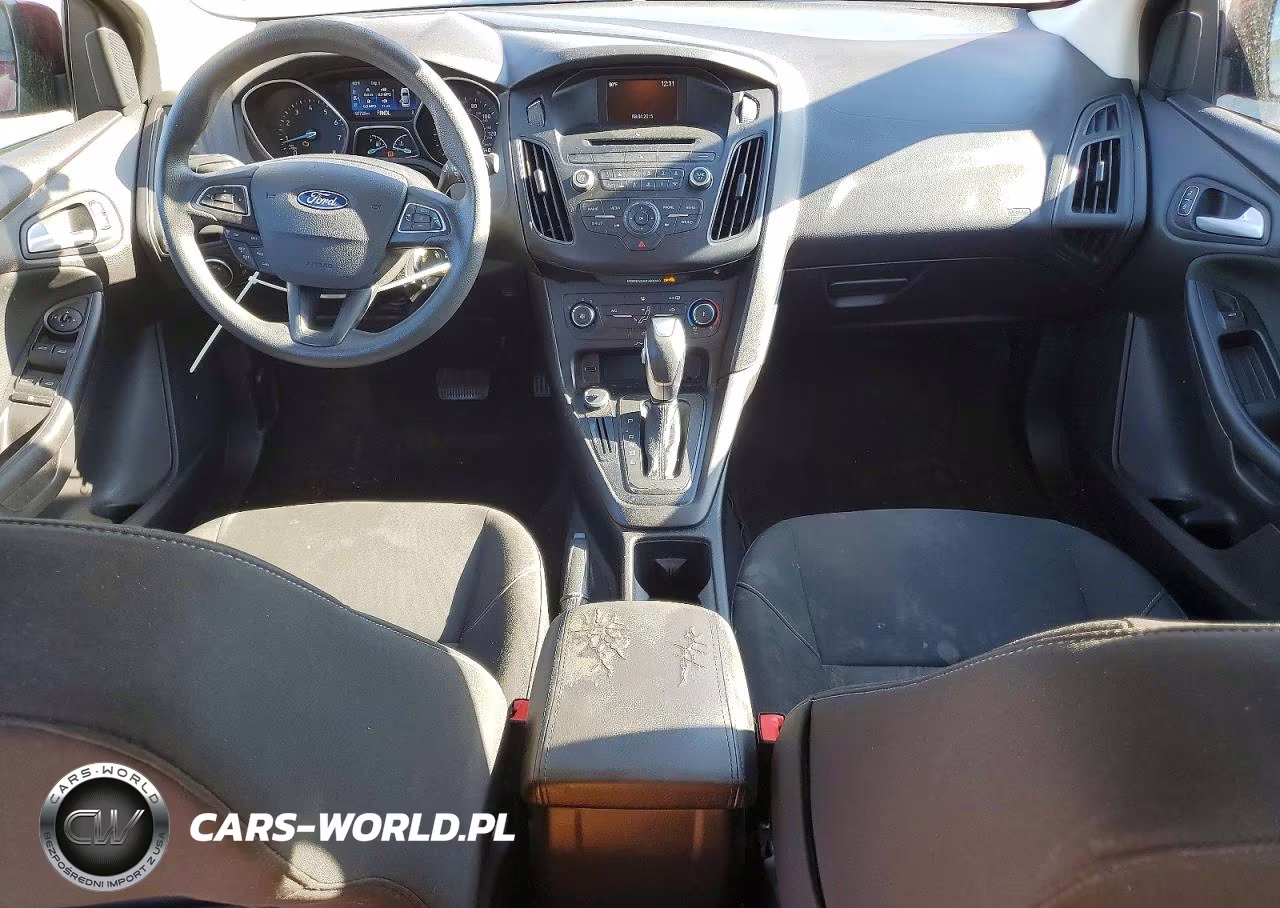2015 Ford Focus Se VIN:1FADP3F28FL270842 - 8