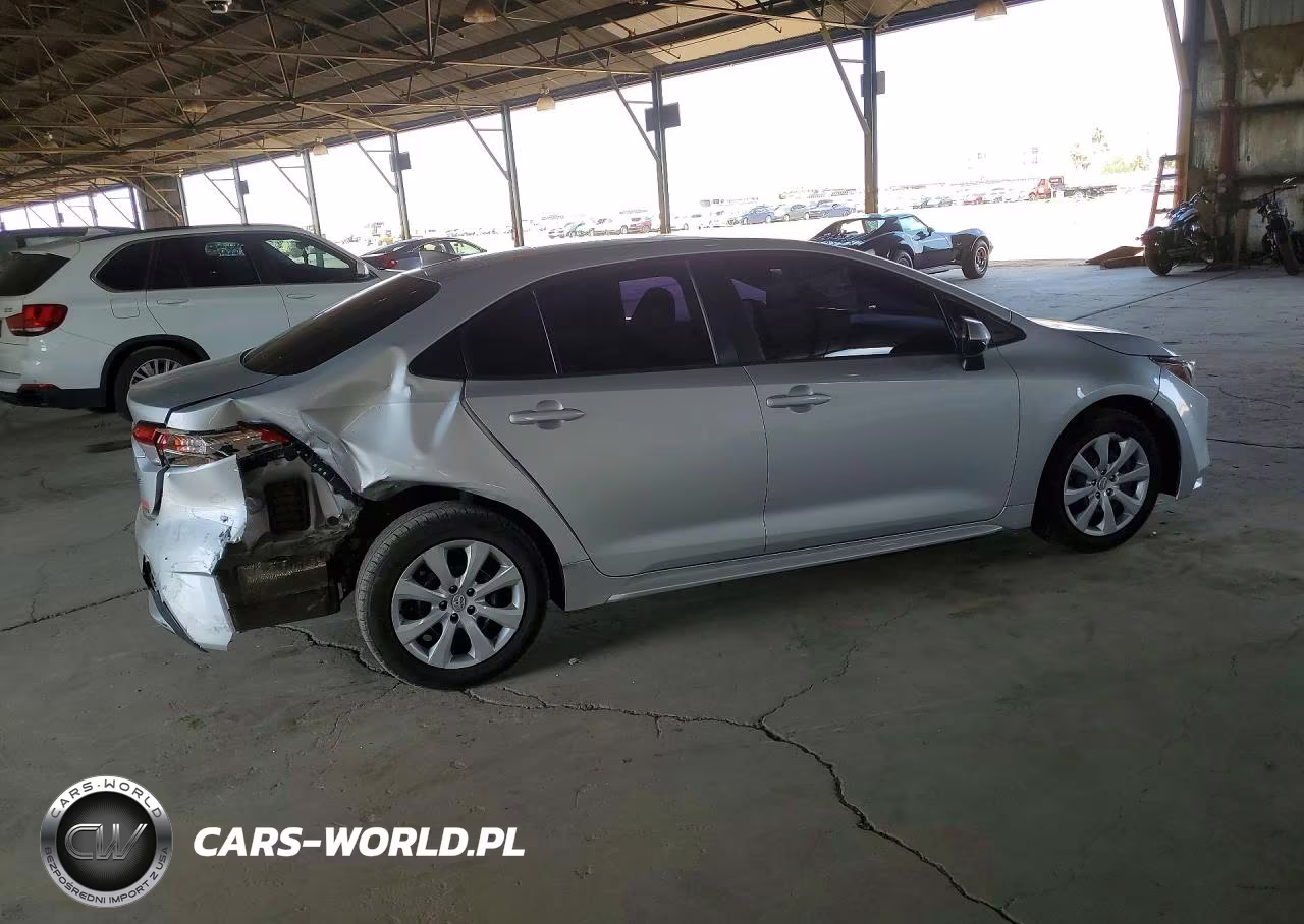 2022 Toyota Corolla Le VIN:5YFEPMAE4NP273586 - 3