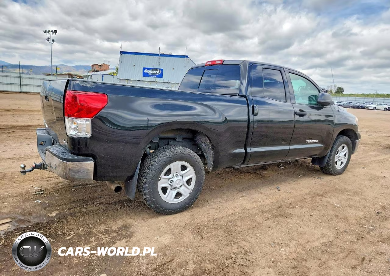2010 Toyota Tundra VIN:5TFUM5F13AX015040 - 3