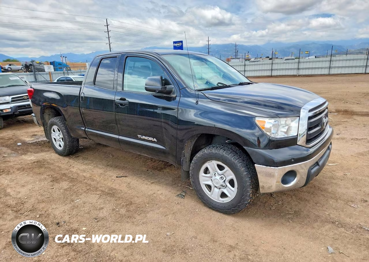 2010 Toyota Tundra VIN:5TFUM5F13AX015040 - 4