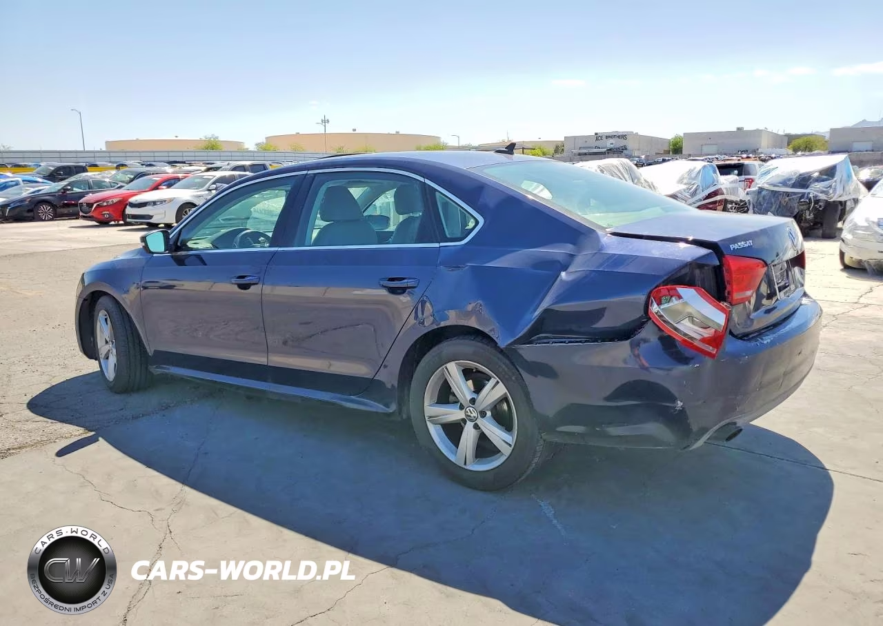 2012 Volk Passat VIN:1VWBP7A38CC077379 - 2