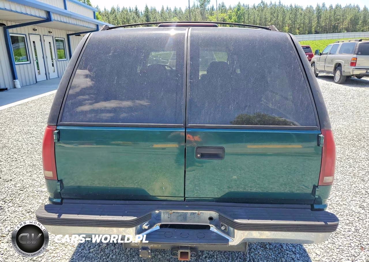 1995 Chevrolet Suburban VIN:3GNEC16K9SG104410 - 6