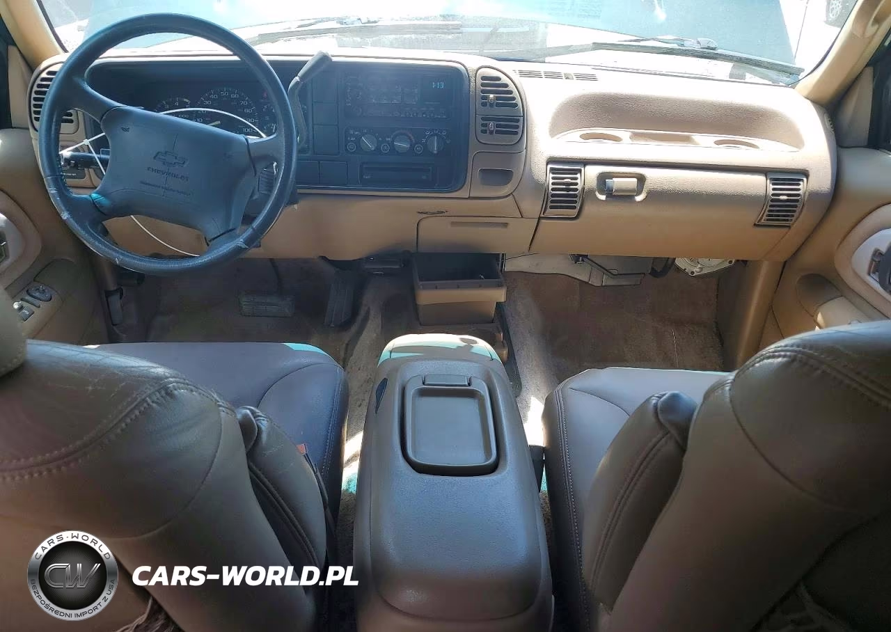 1995 Chevrolet Suburban VIN:3GNEC16K9SG104410 - 8