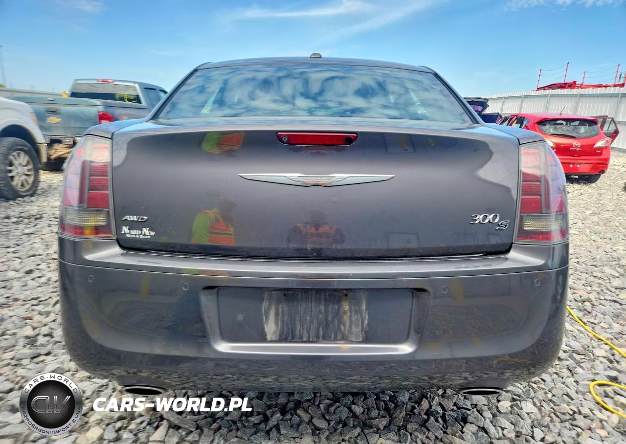2014 Chrysler 300 S VIN:2C3CCAGG7EH376859 - 6