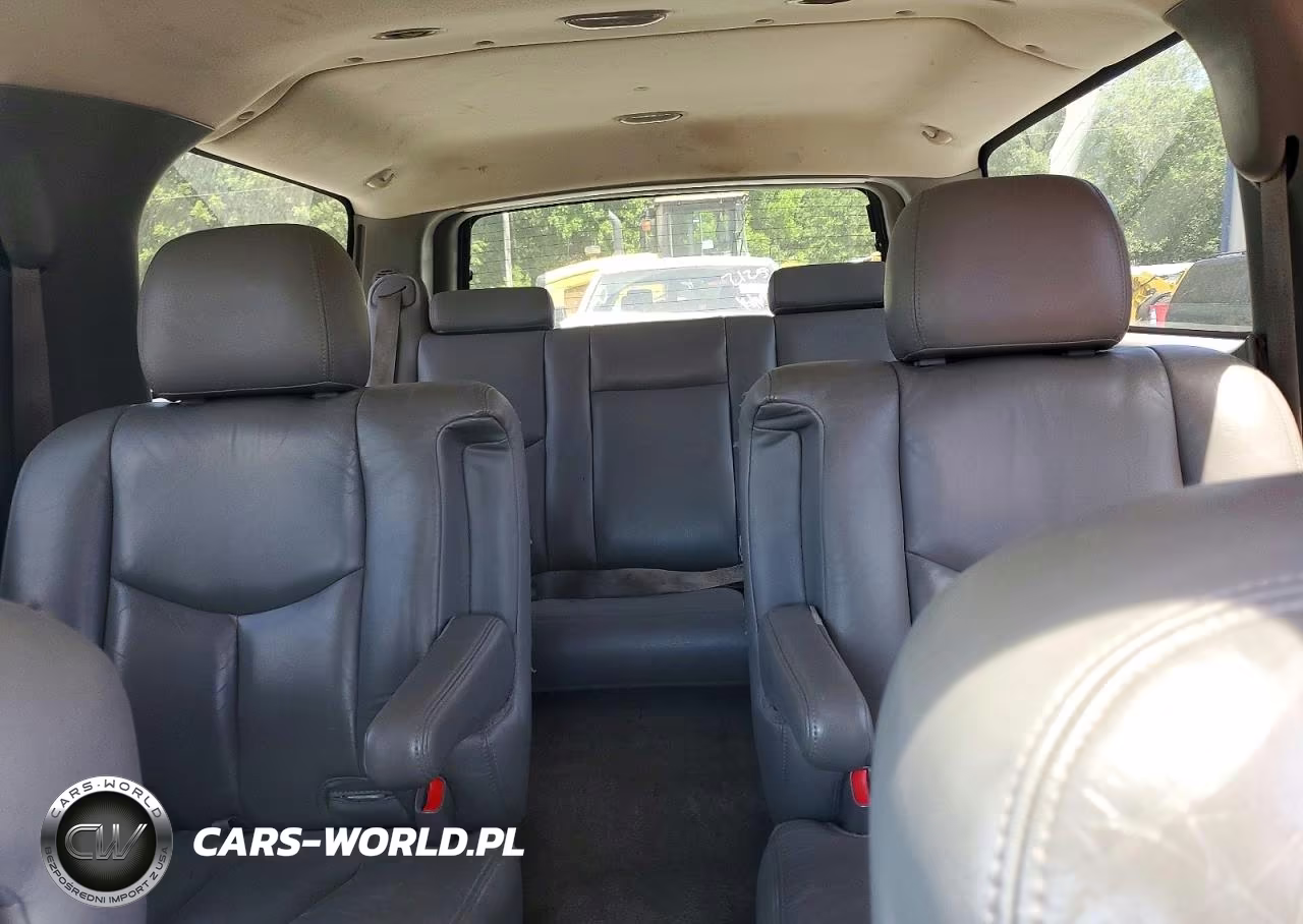 2003 Chevrolet Suburban K1500 VIN:3GNFK16Z23G219193 - 10