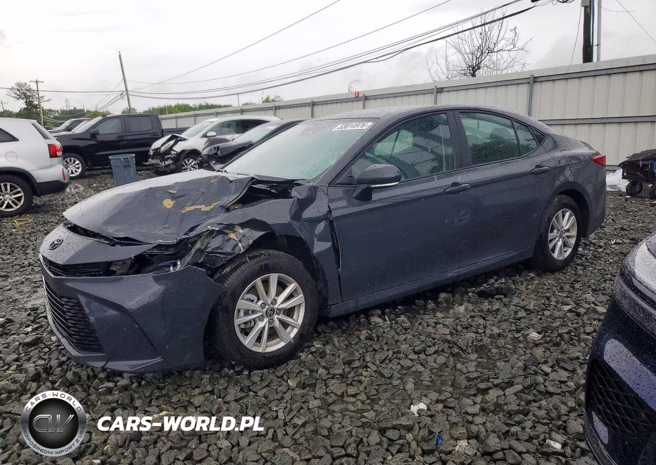 2026 Toyota Camry Le – zdjęcie 1 z 12