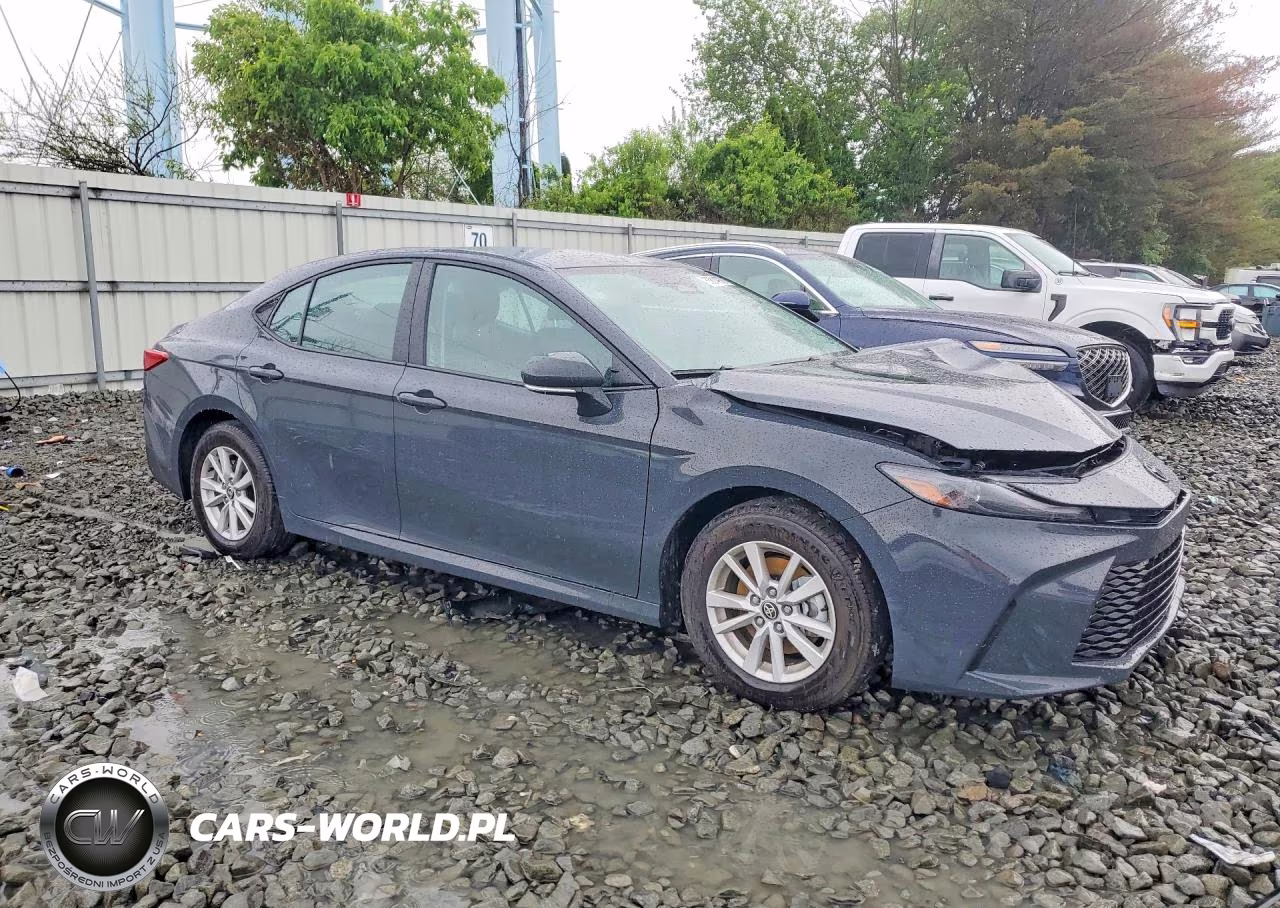 2026 Toyota Camry Le VIN:4T1DAACK8TU275447 - 4