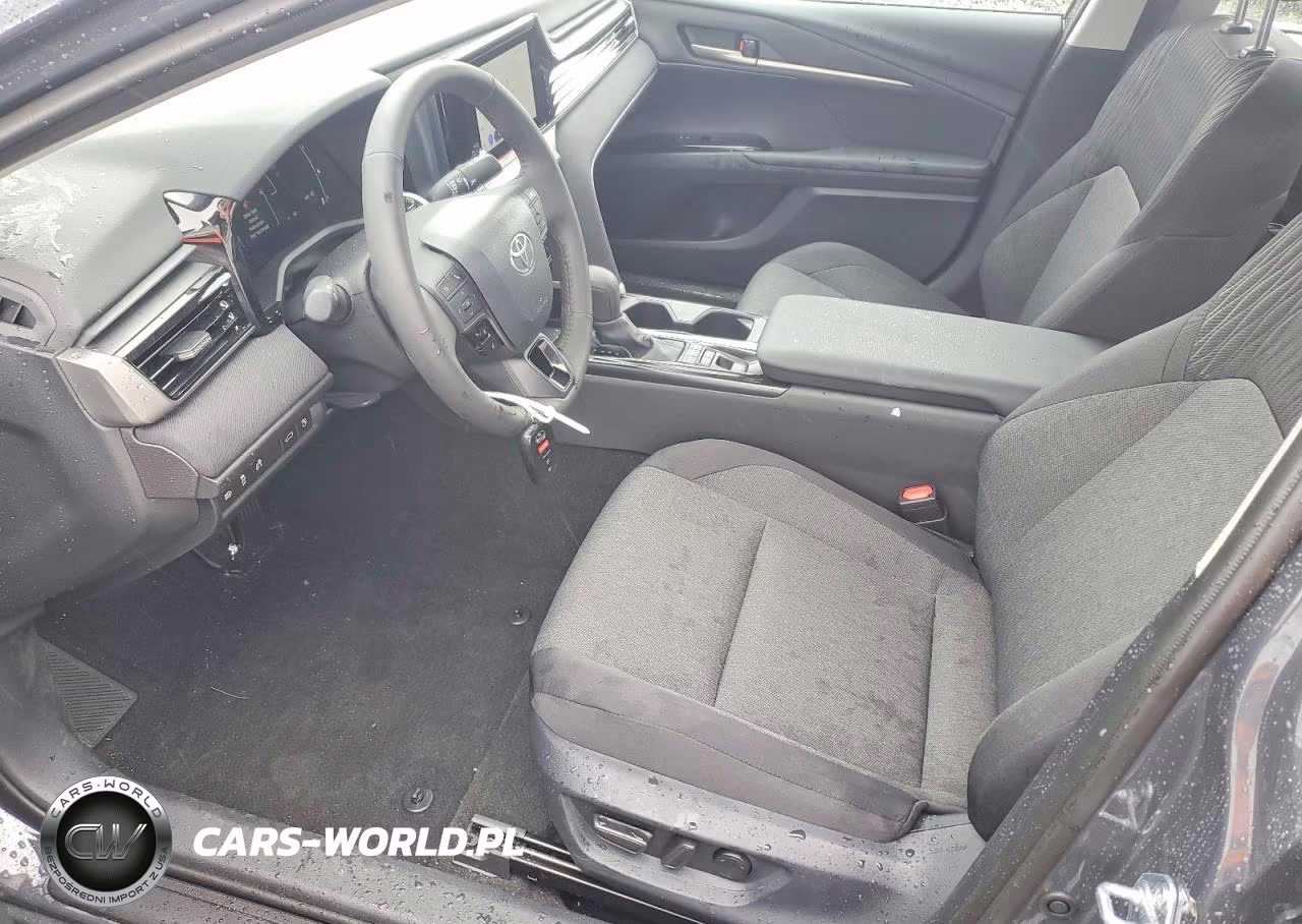 2026 Toyota Camry Le VIN:4T1DAACK8TU275447 - 7
