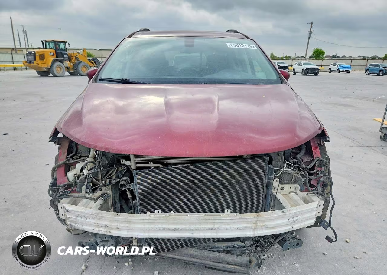 2020 Chrysler Pacifica Touring L VIN:2C4RC1BG4LR123485 - 5