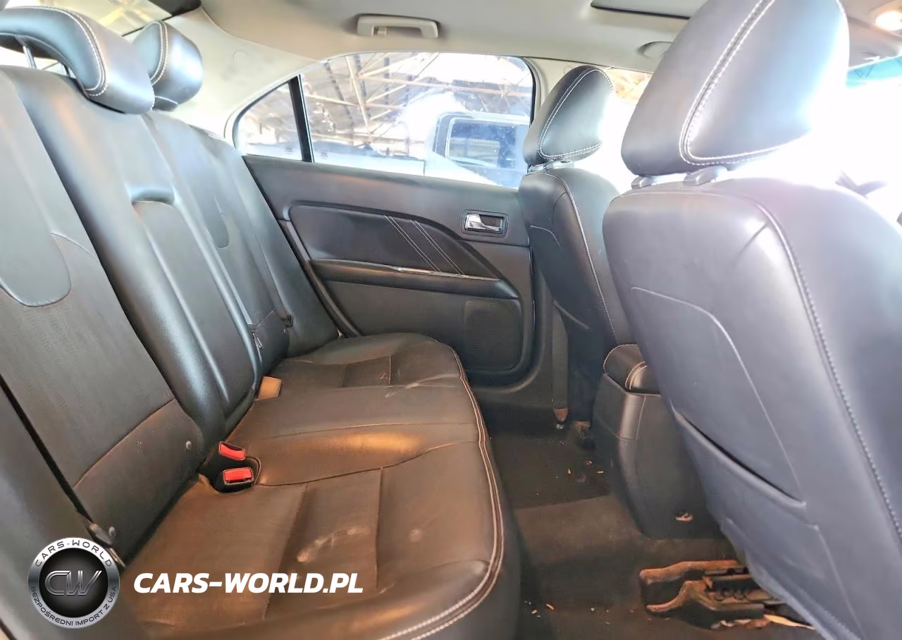 2011 Ford Fusion Sport VIN:3FAHP0KC0BR292327 - 10