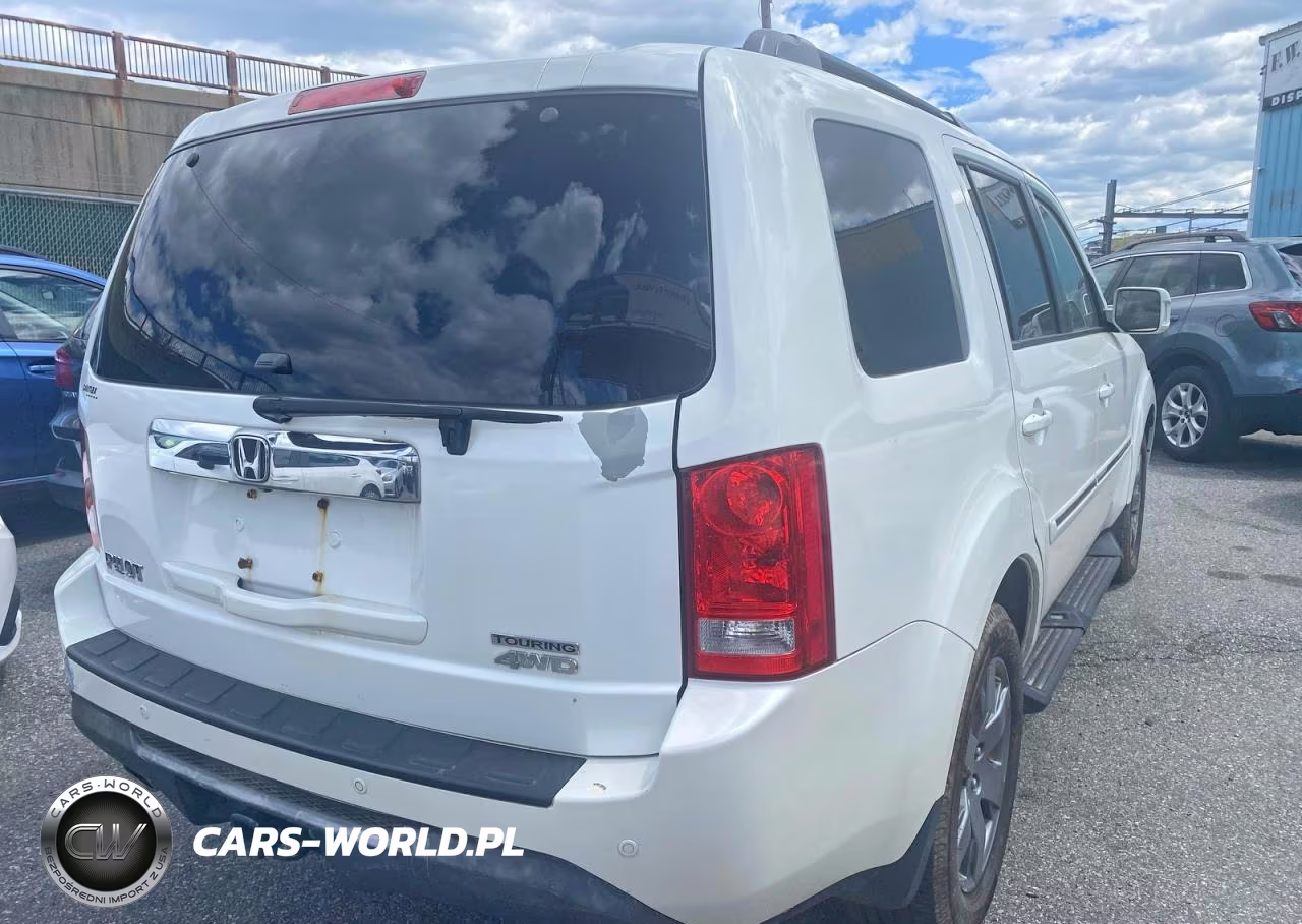 2012 Honda Pilot Touring VIN:5FNYF4H97CB019114 - 4