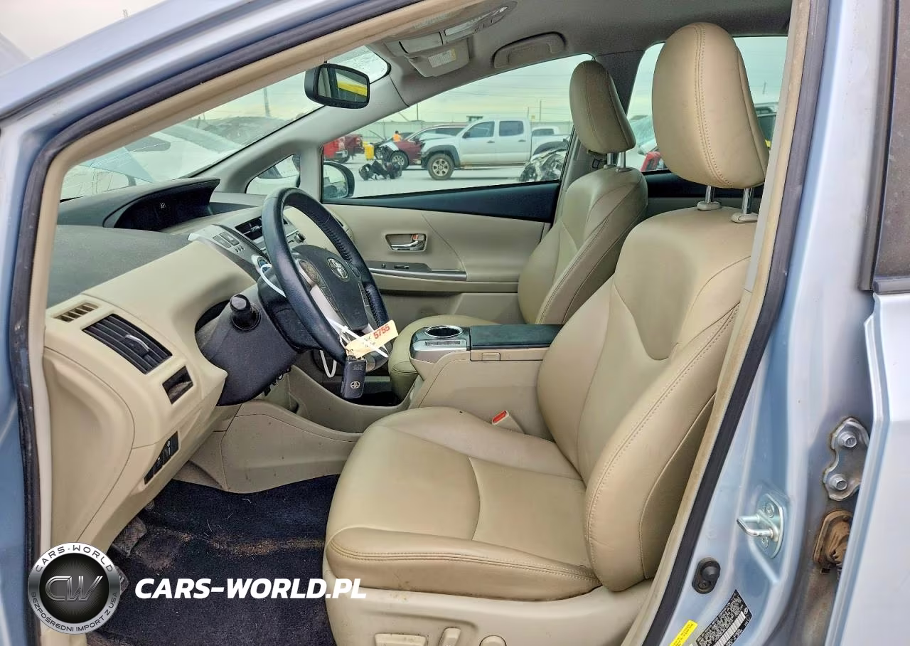 2016 Toyota Prius V Four VIN:JTDZN3EU8GJ047674 - 7