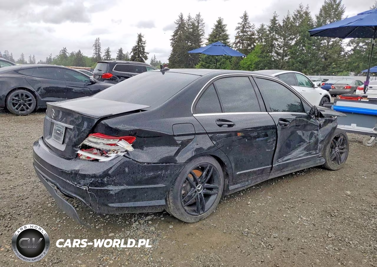 2013 Mercedes-Benz C 250 VIN:WDDGF4HB3DA783430 - 3
