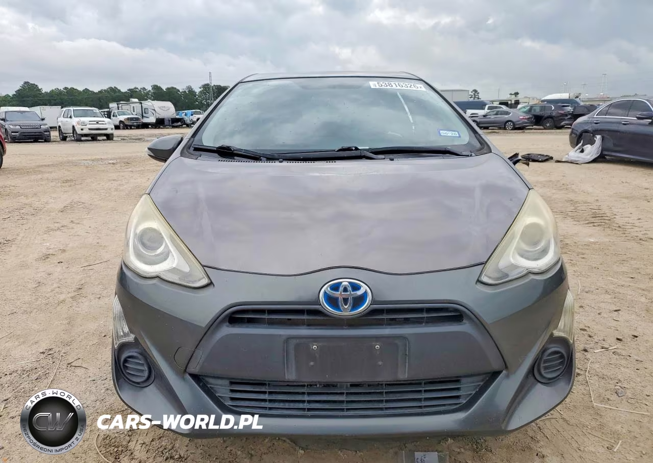 2015 Toyota Prius C One VIN:JTDKDTB33F1583074 - 5