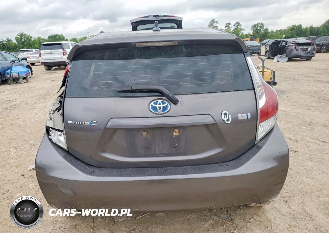 2015 Toyota Prius C One VIN:JTDKDTB33F1583074 - 6