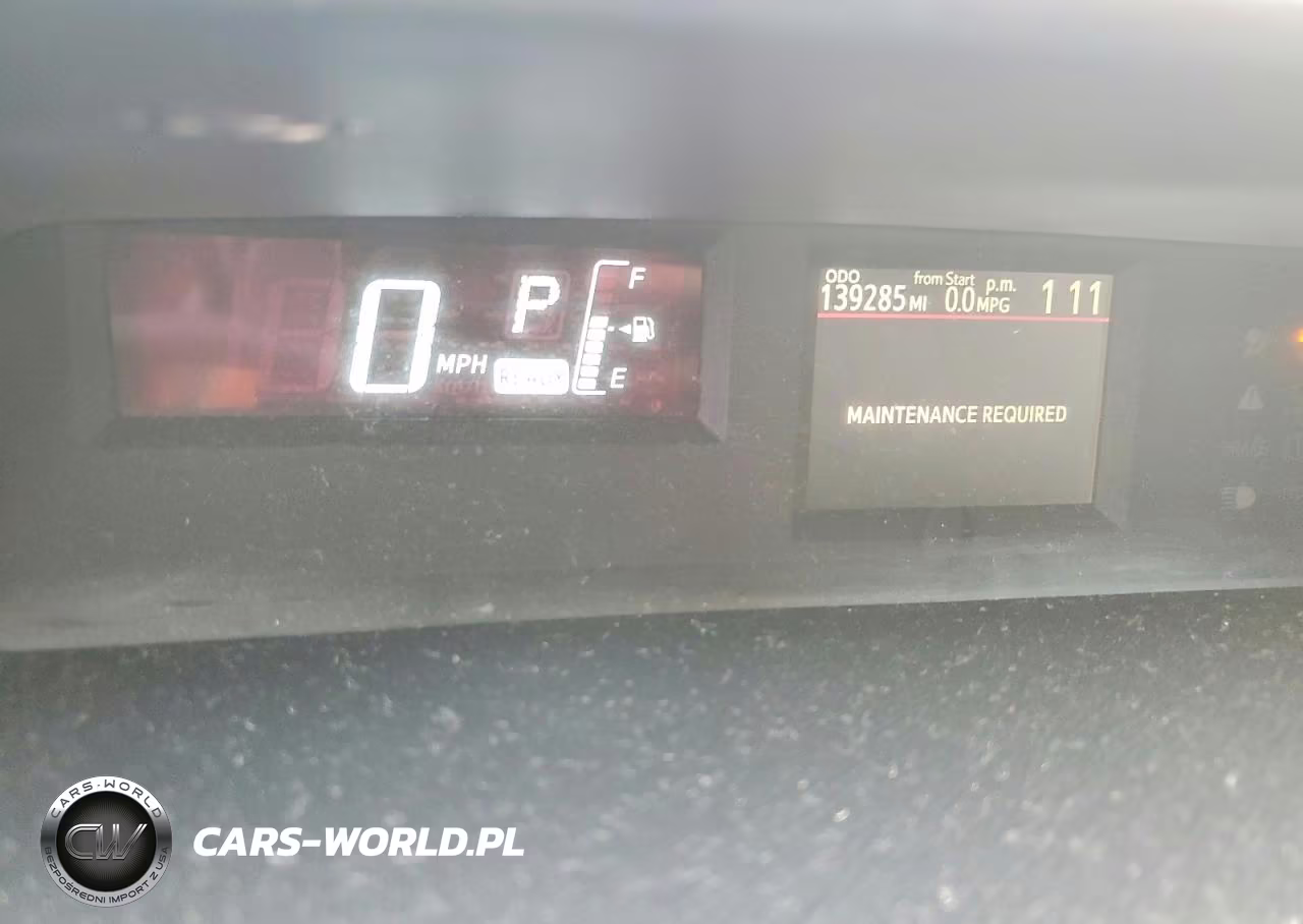 2015 Toyota Prius C One VIN:JTDKDTB33F1583074 - 9
